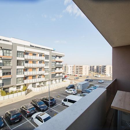 Retreat To A Stylish Home At West Residence Орадеа Екстериор снимка