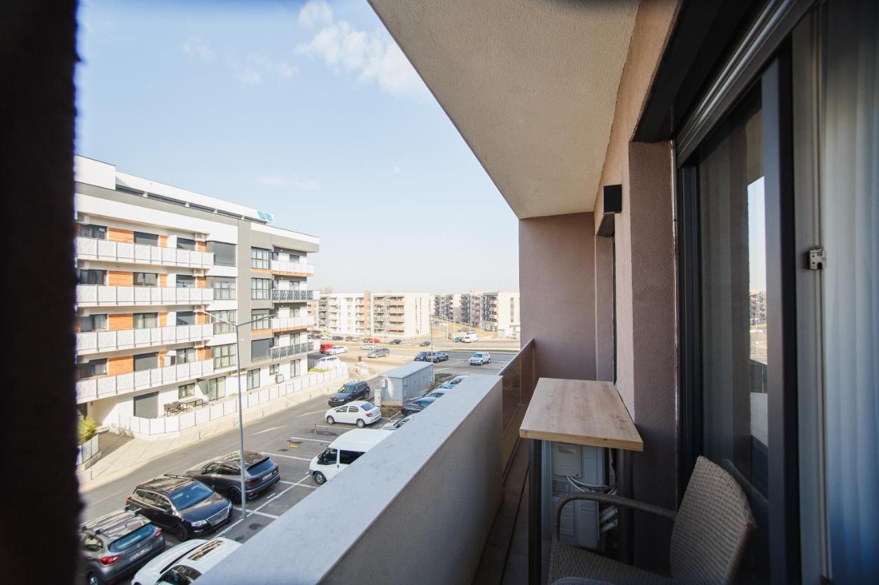 Retreat To A Stylish Home At West Residence Орадеа Екстериор снимка